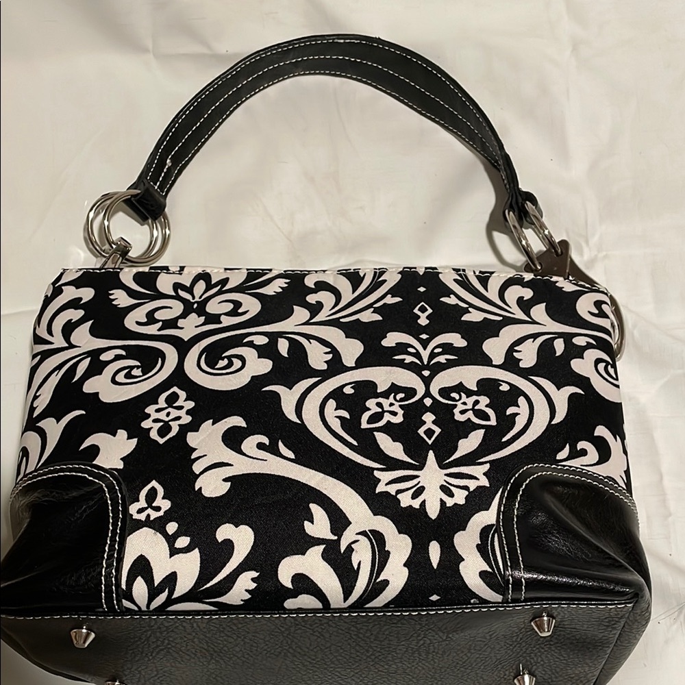 Elegant Black and White Patterned Women's Bag(used)